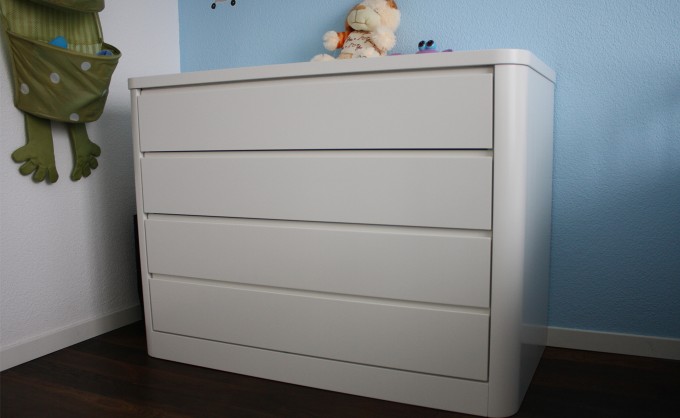 Small cube white